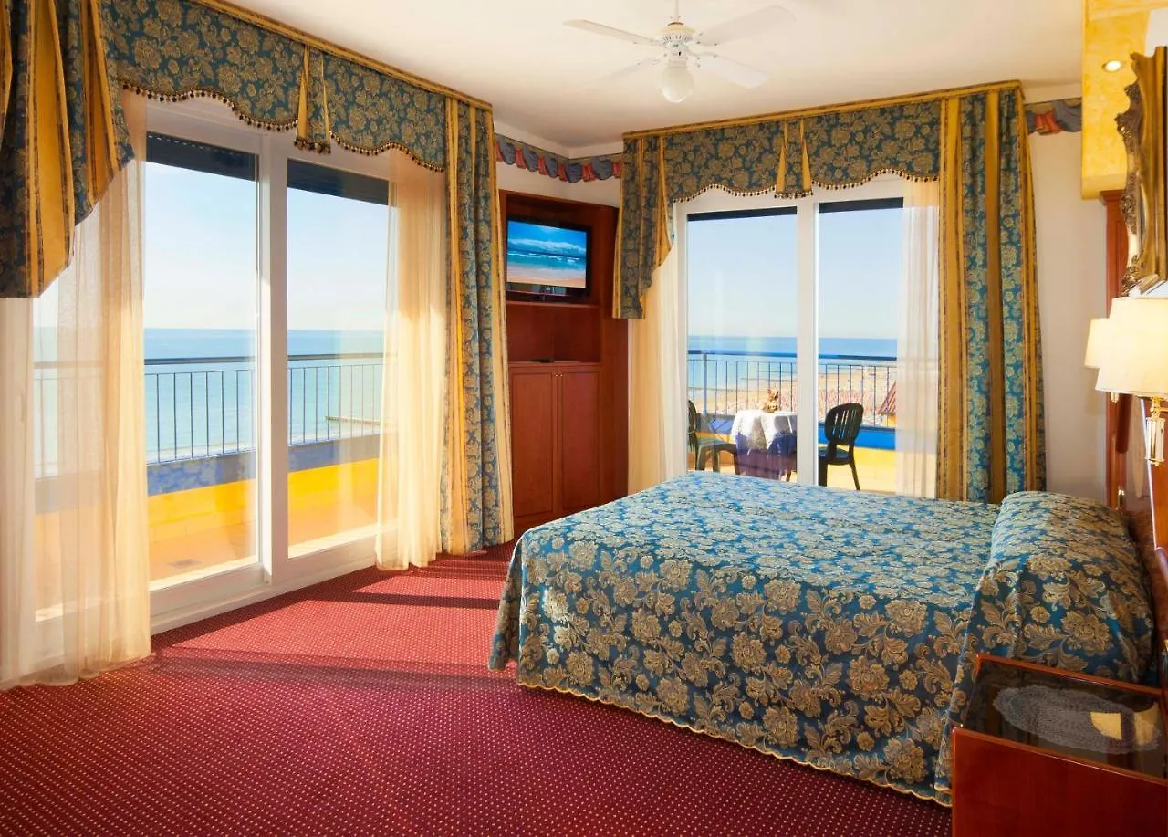 Hotel Napoleon Lido di Jesolo 4*,  Italy