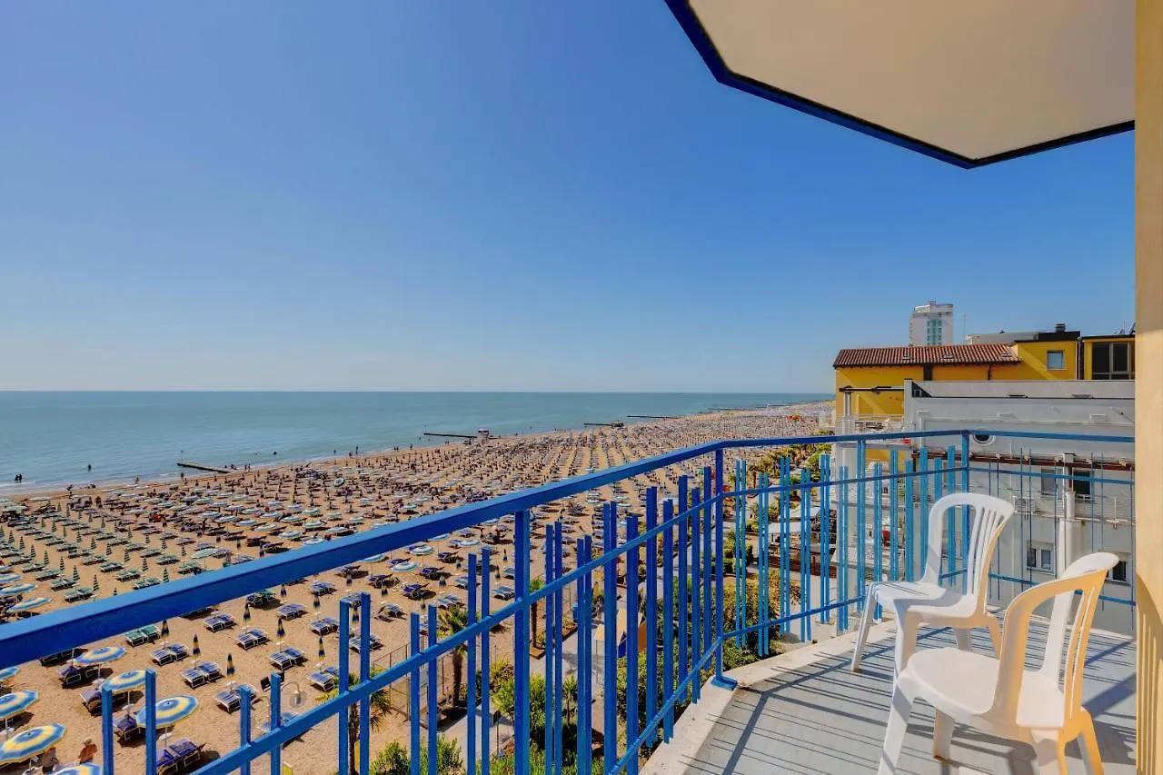 Hotel Napoleon Lido di Jesolo 4*,  Italy