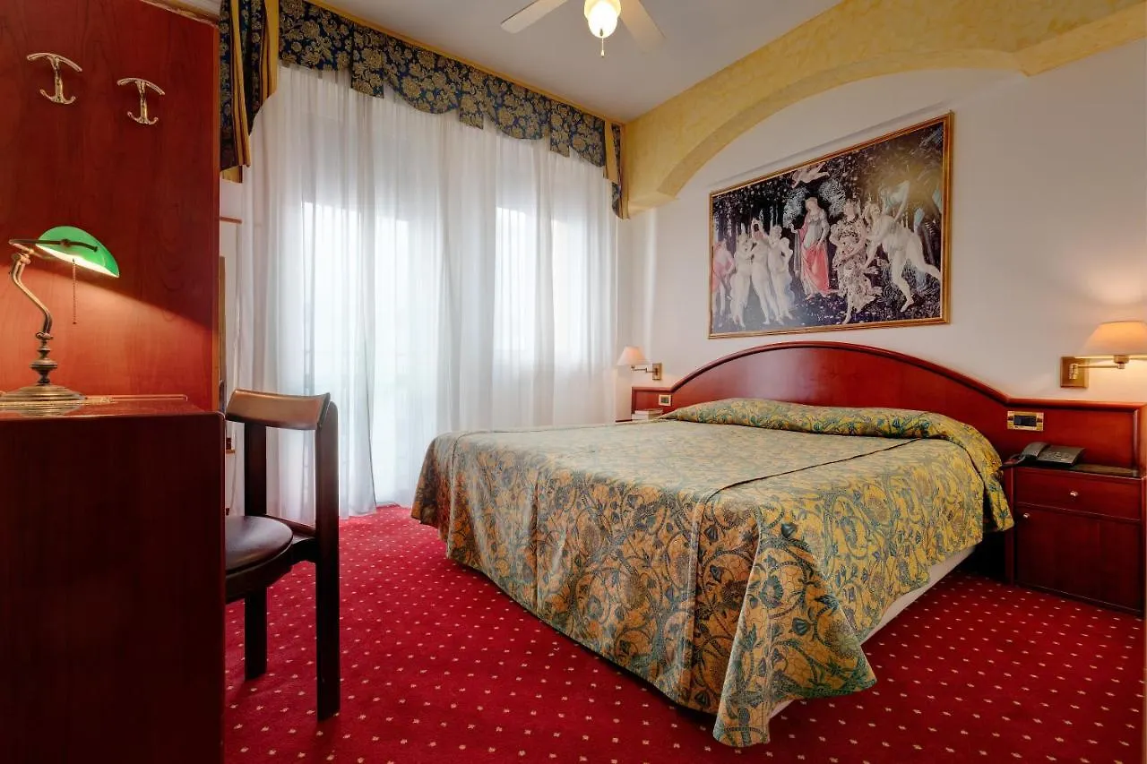 Hotel Napoleon Lido di Jesolo 4*,